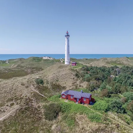 Three-bedroom Holiday In *
