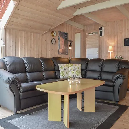 Ferienhaus Three-bedroom Holiday In *