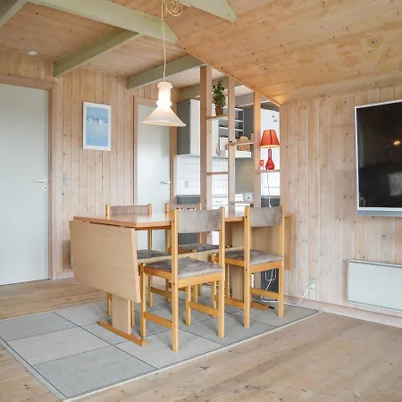 Three-bedroom Holiday In Ferienhaus