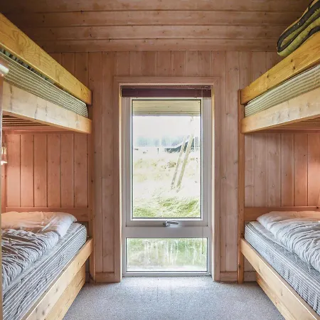 Ferienhaus Three-bedroom Holiday In